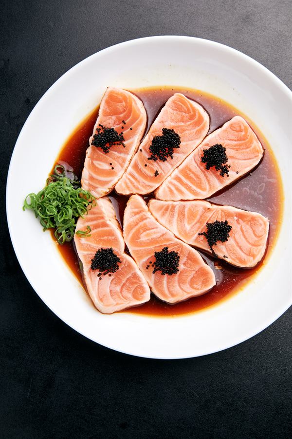Salmão Tataki